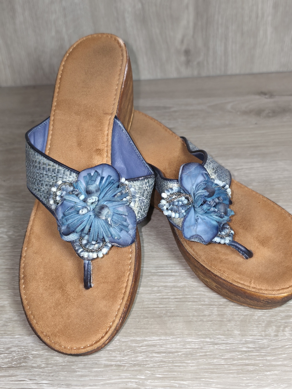 Italian Shoemakers Italiana Blue Floral Embellished Wedge Sandals Womens